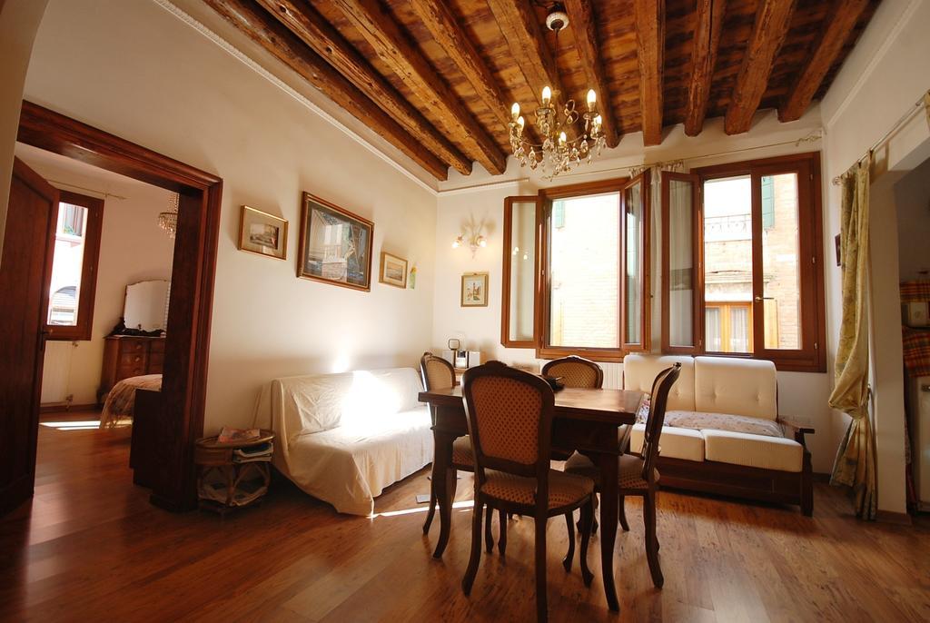 La Galea Venice Apt Room photo
